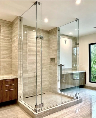 Banheiro com espessura de vidro de 8 mm Sala de chuveiro e design tudo-em-um