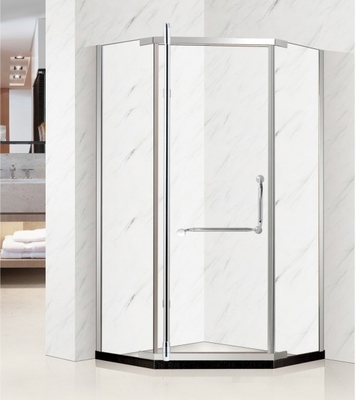 Adicione um toque de design moderno ao seu banheiro com porta de chuveiro deslizante e gabinete
