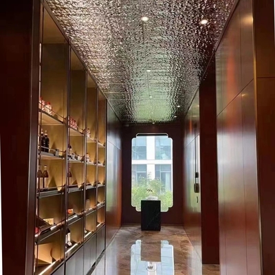 Modelo de armário de estante de vinho de madeira para hotel em casa em cor vermelha e preta / dourada personalizada