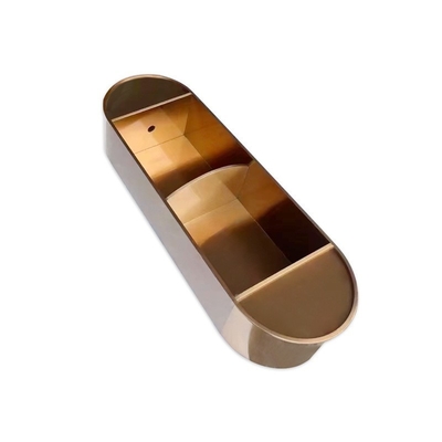 Nicho de aço inoxidável de superfície escovada para banheiro chuveiro e toalhas em design moderno