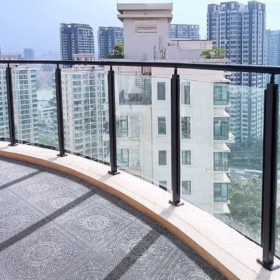 Matt Finish Aço inoxidável Glass Deck Railing Mastet Pilar para sistemas de varanda
