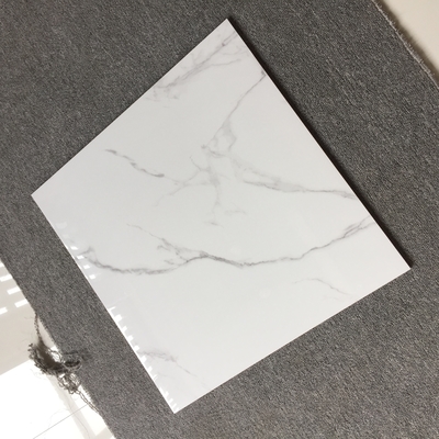 Moderno estilo de design azulejos de porcelana Bianco Carrara Branco para decoração de sala de estar